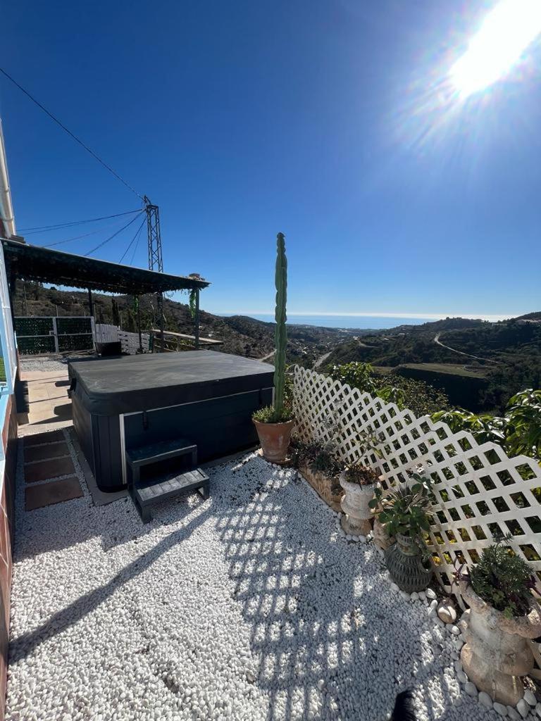 Casa Rural Malaga Monkey Love Con Jacuzzi Iznate 外观 照片