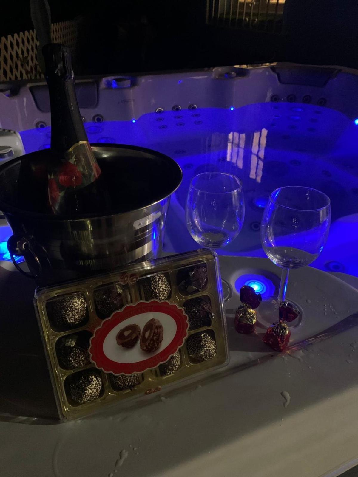 Casa Rural Malaga Monkey Love Con Jacuzzi Iznate 外观 照片